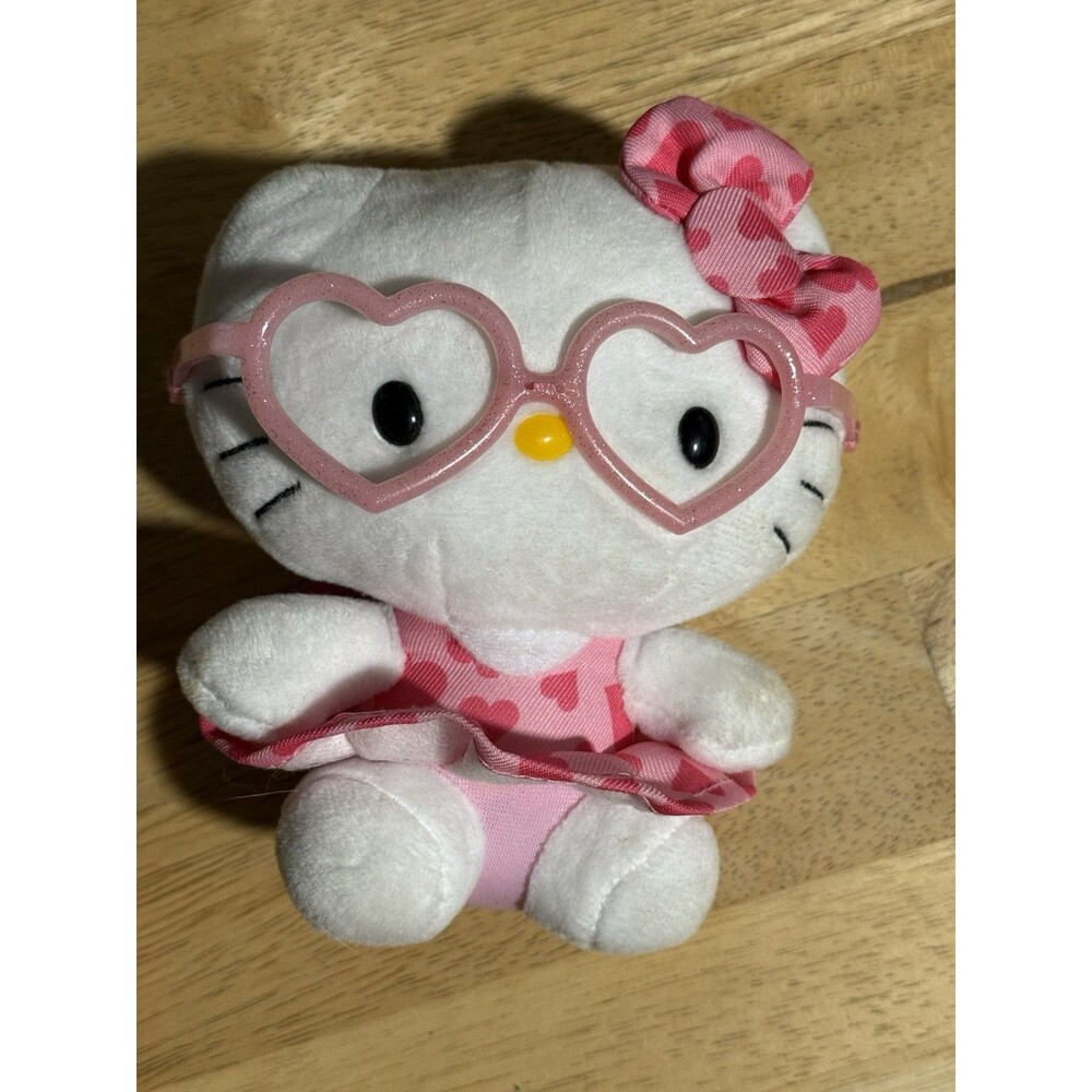 Hello Kitty CVS Sanrio Valentine’s Mini Plush Heart Nerd Glasses Cute Gift